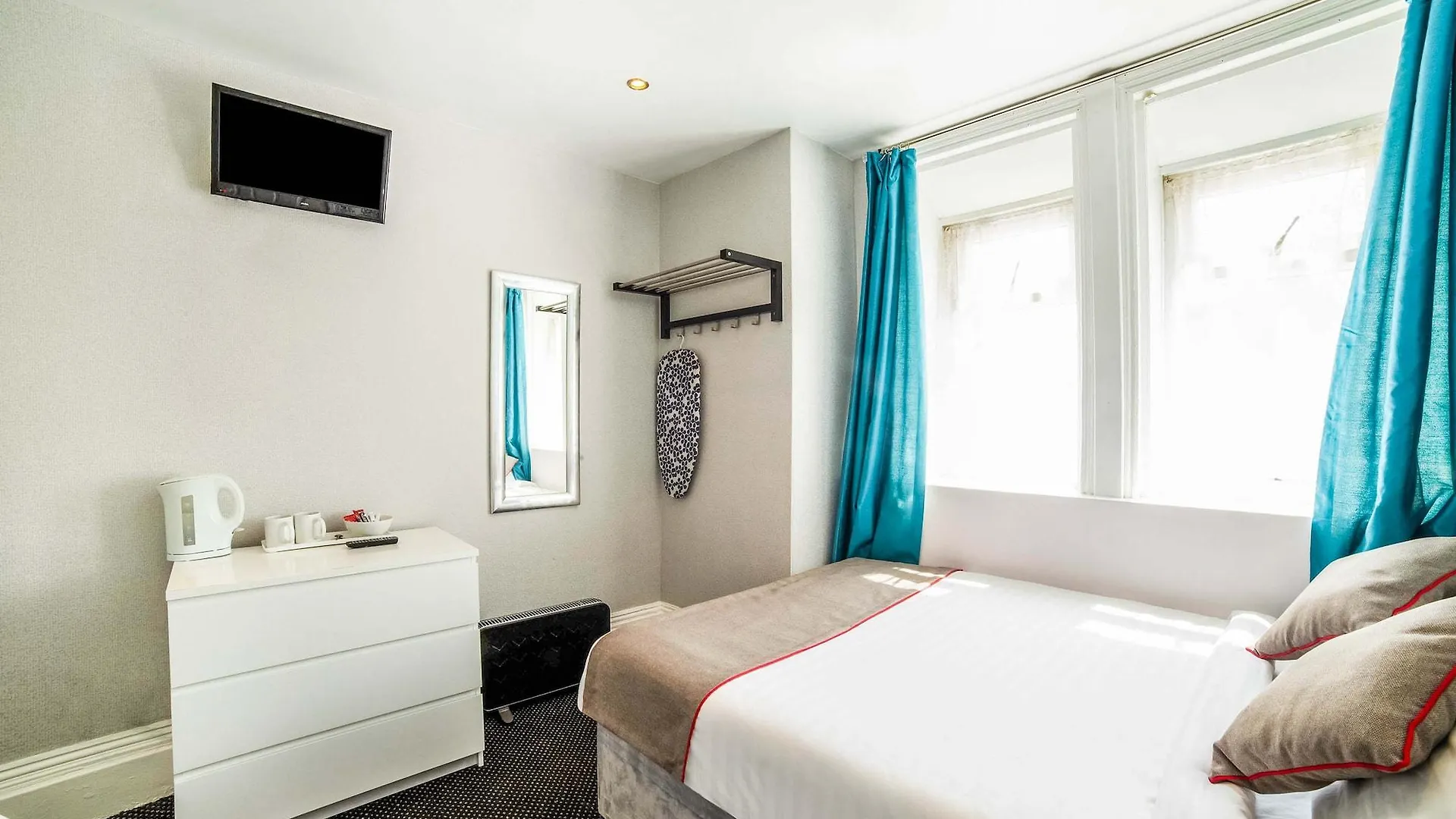 Martells Hotel Blackpool Bed & Breakfast